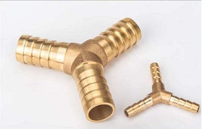وصلة نحاسية بشكل حرف Y ثلاثية الاتجاهات مسننة لتثبيت الخرطوم – موديل SP09