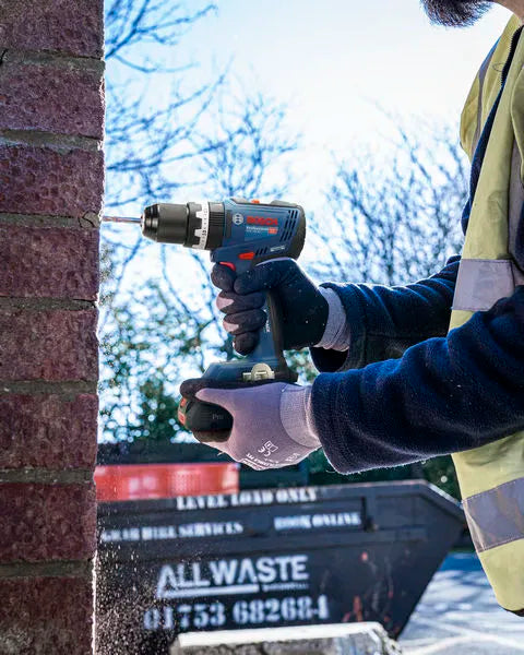 شنيور دقاق شحن 18 فولت عزم  65 نيوتن + 2 بطارية من  بوش موديل GSB 18V-65 – 06019N31K0